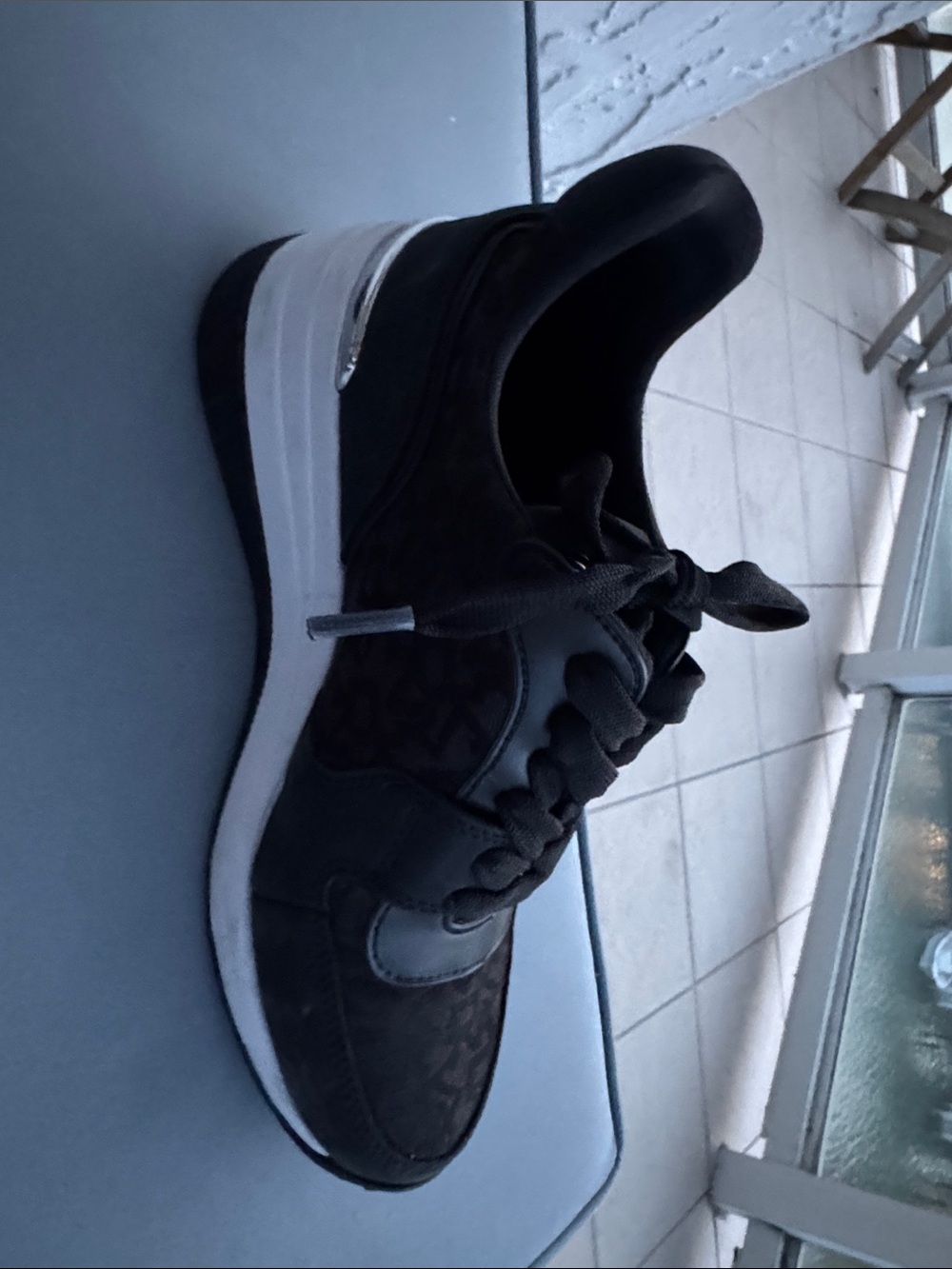 Donna Karan Black Low-Top Logo Accent Sneakers